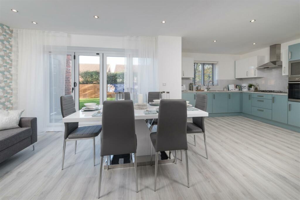 Open plan kitchen/dining/family area