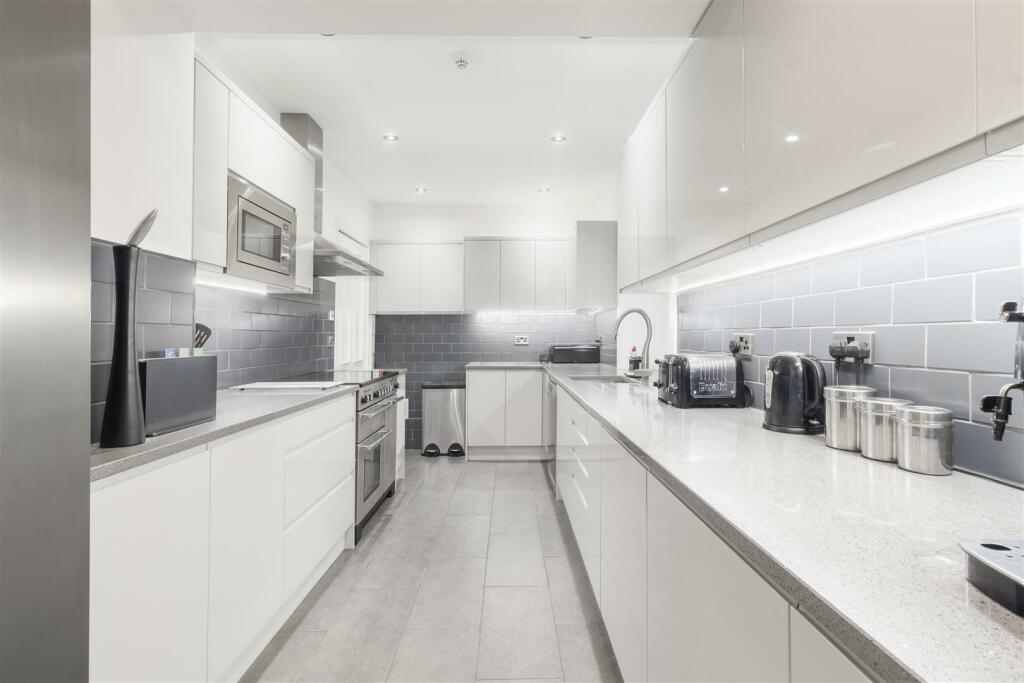 Kitchen.jpg