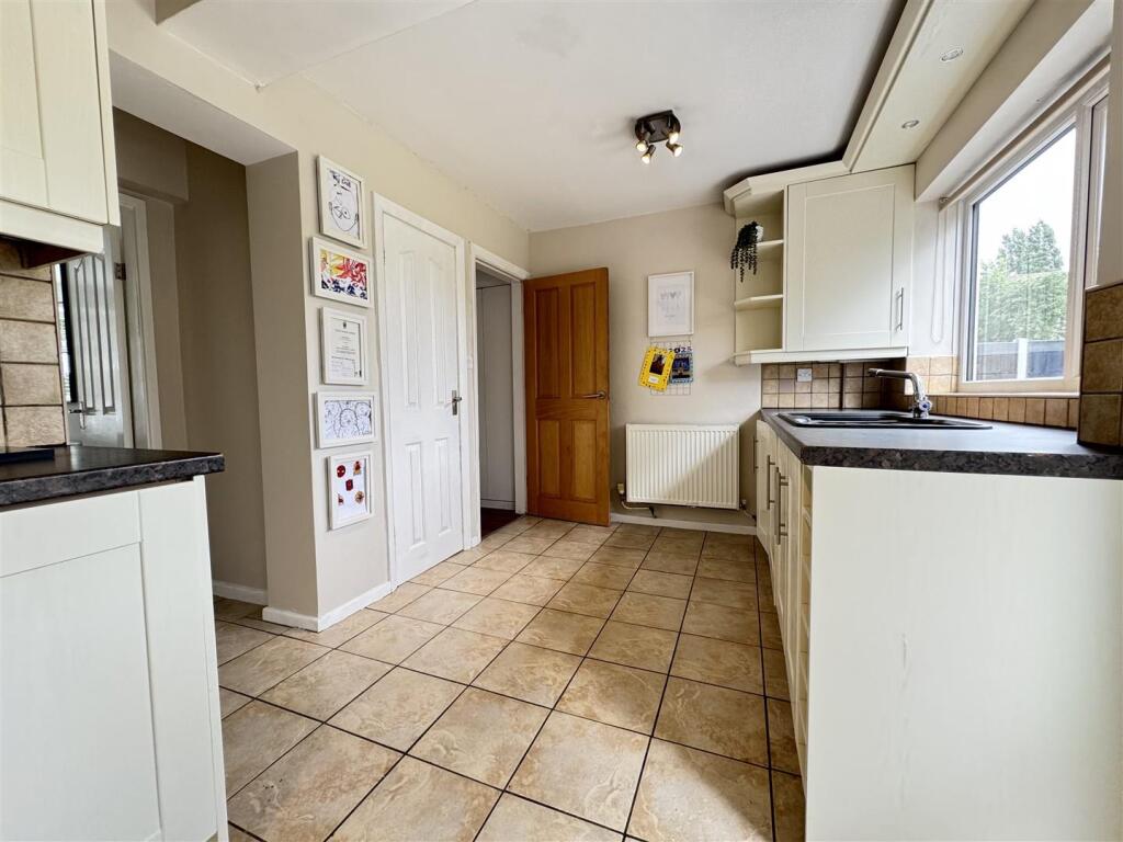 IMG_5144 (Large).JPG