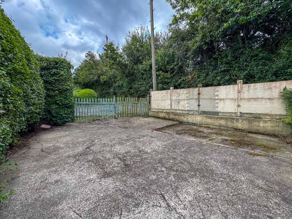 GILFACHROAD-03 T202506301957.jpg