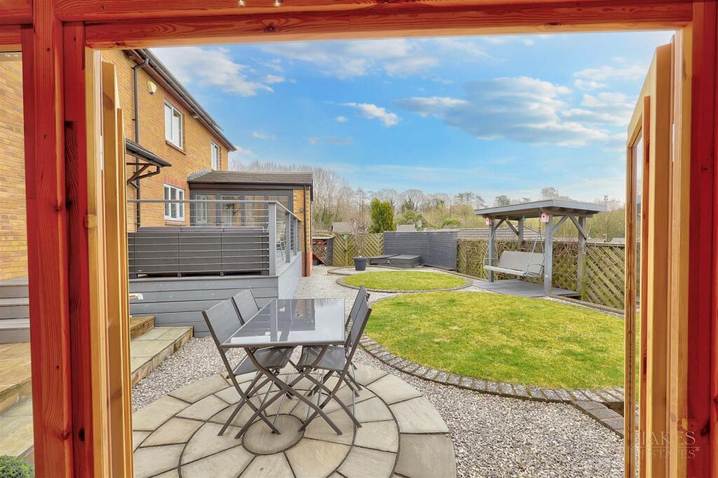 Summerhouse / Garden