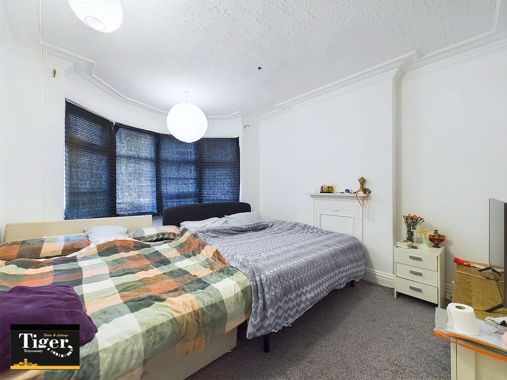 CAM03440G0-PR0244...