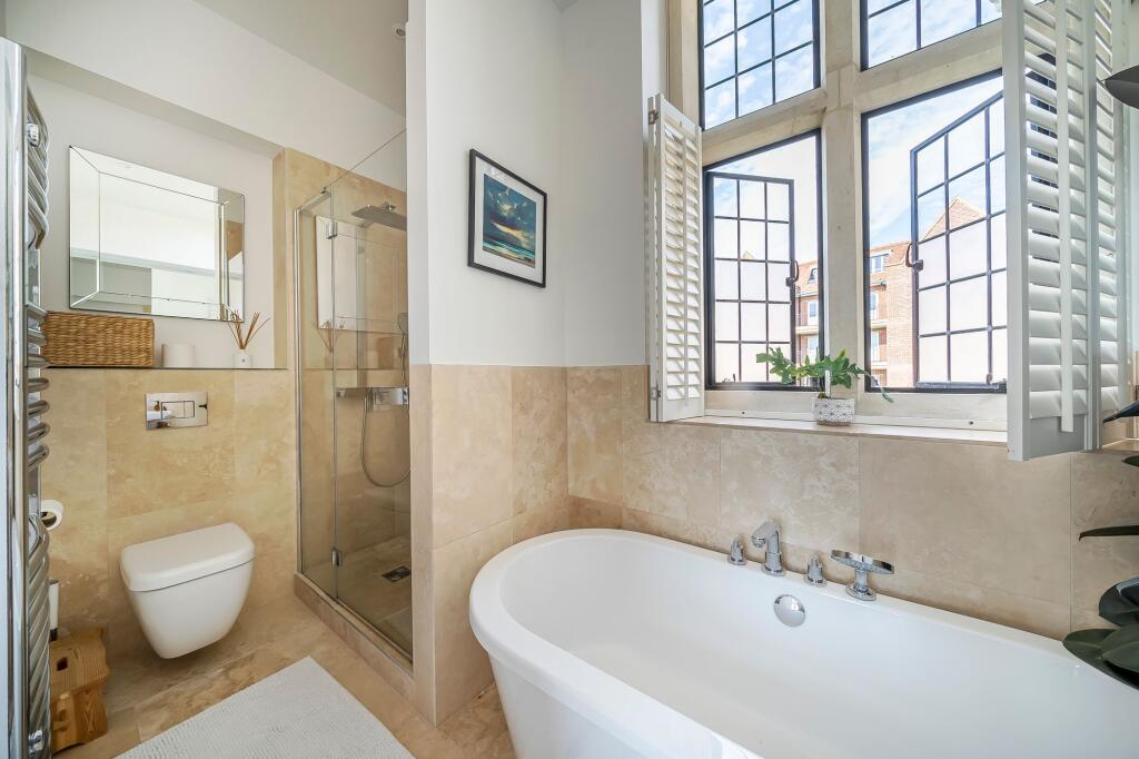 Ensuite