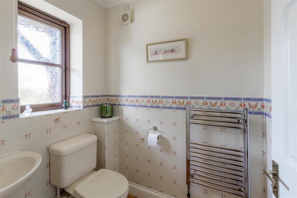 Cloakroom/WC