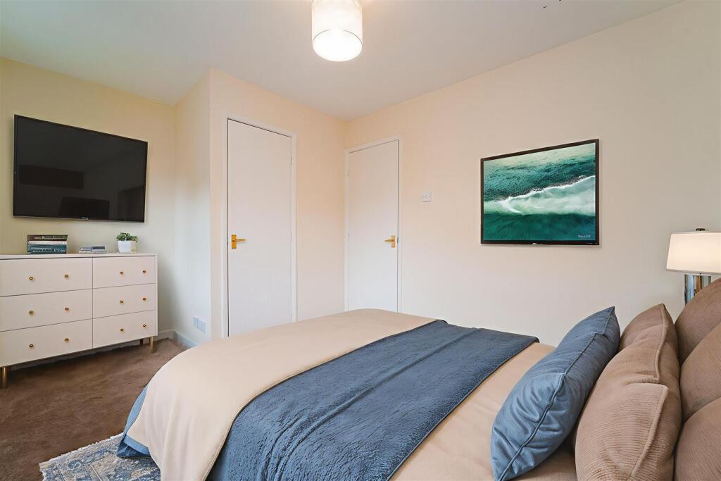 DSC00702 - Bedroom - Standard - 2.jpg