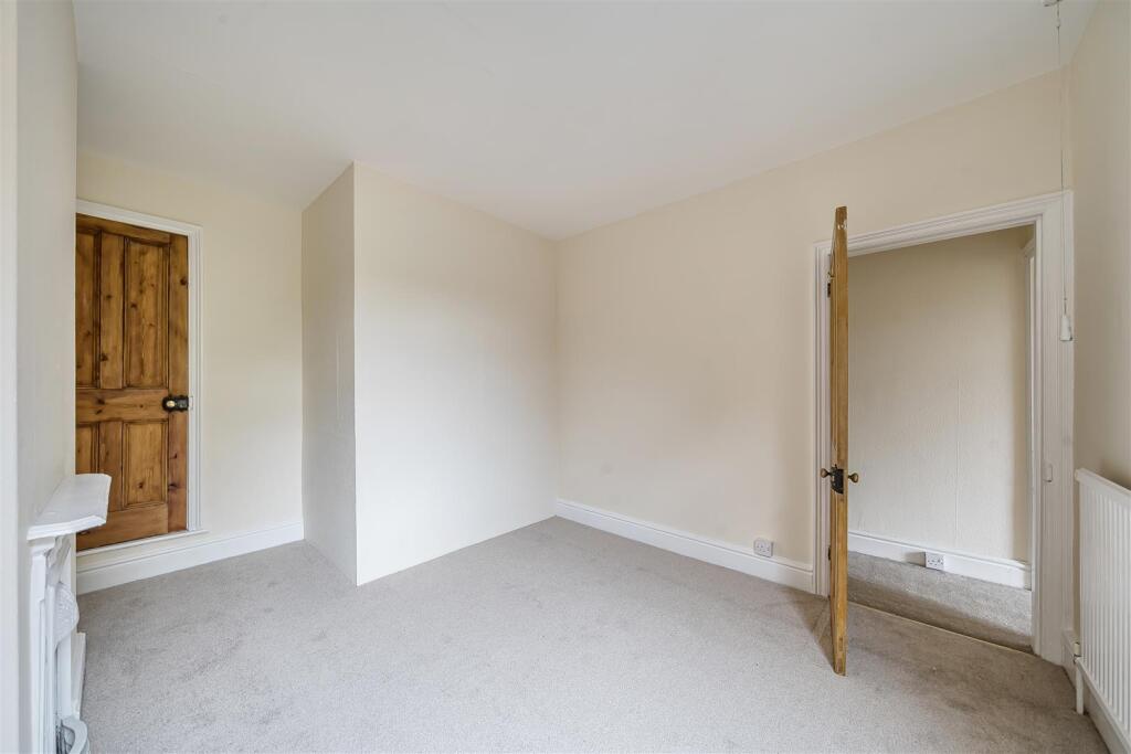 114 Main Street, Swannington