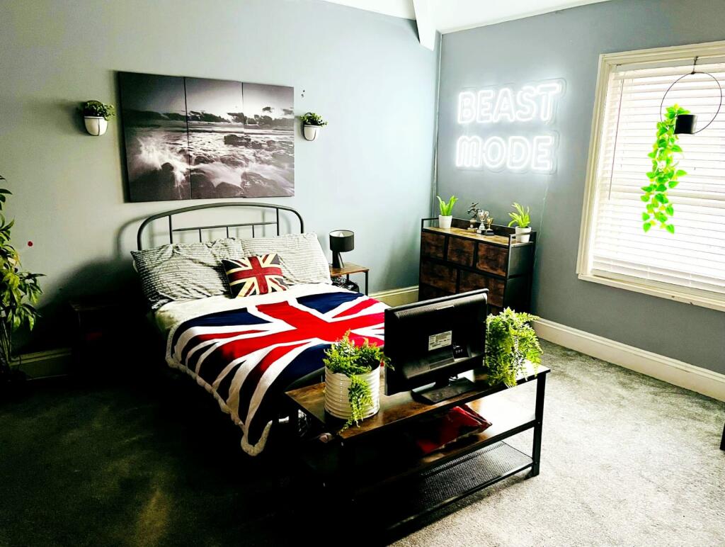 53e29000-7267-43d7-8565-4367866e6a76