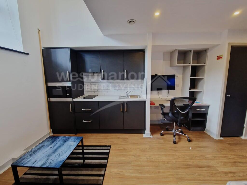 FLAT 3