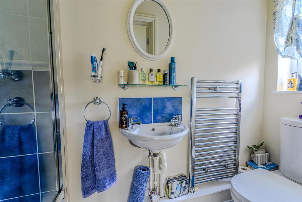 En-suite to Bedroom Two