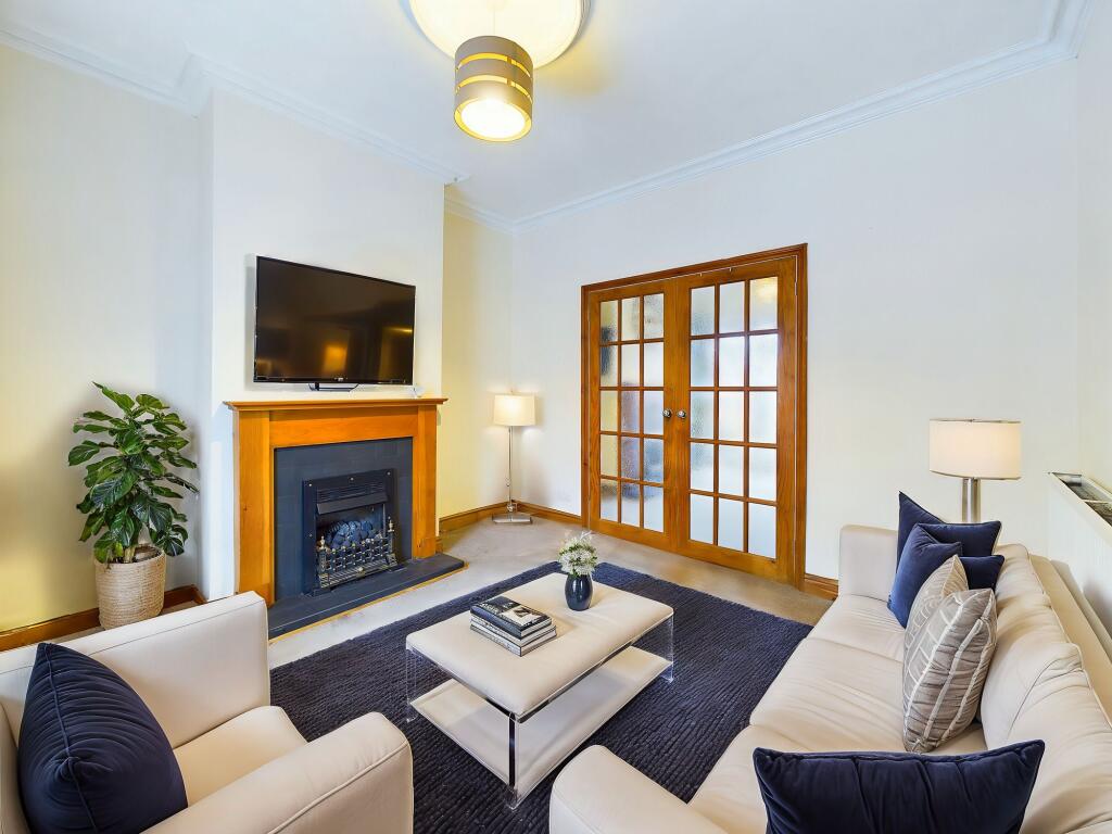 Lounge (Ai Virtually Furnished)
