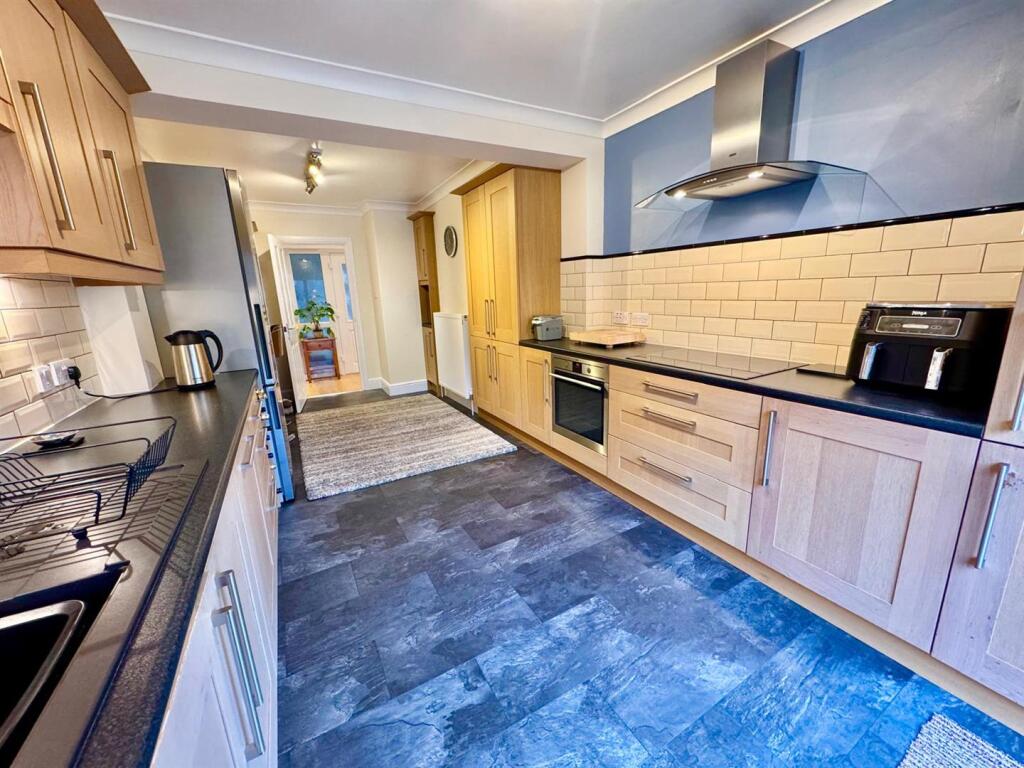 PHOTO-2025-12-17-14-10-21 (10).jpg