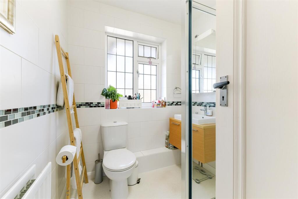 YEWLANDS CLOSE (7).jpg