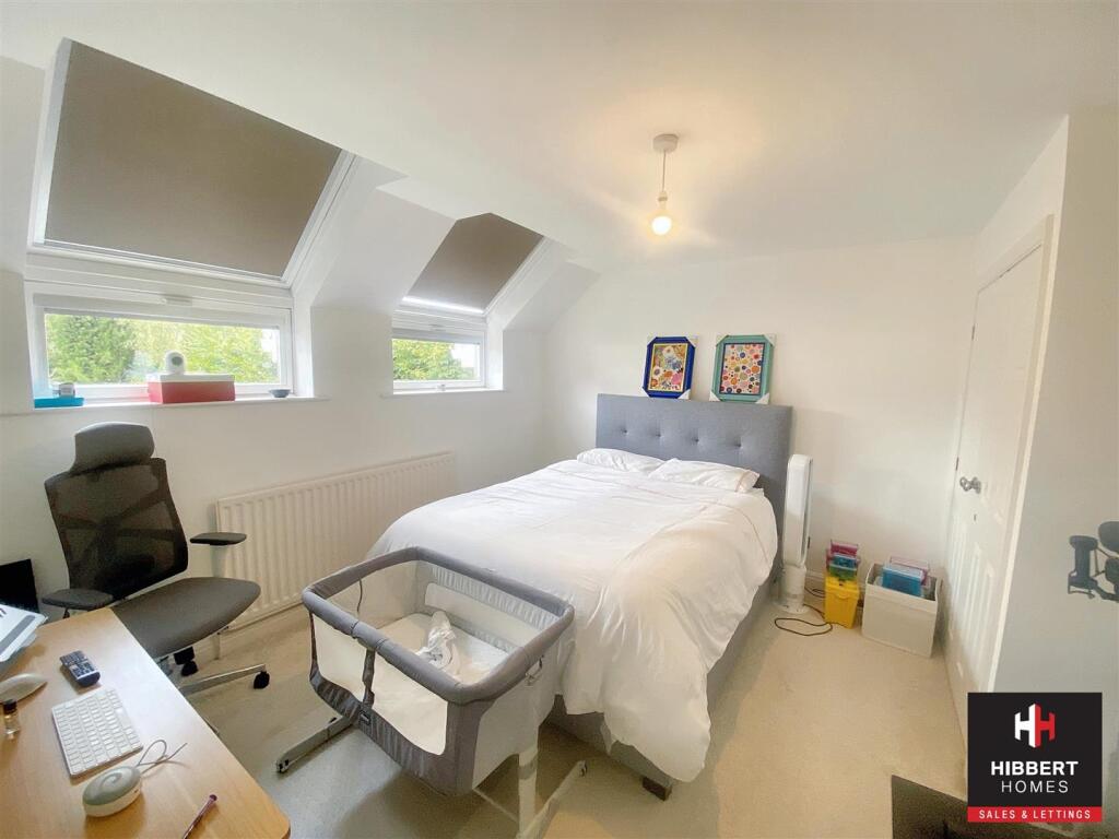 bed 3.jpg