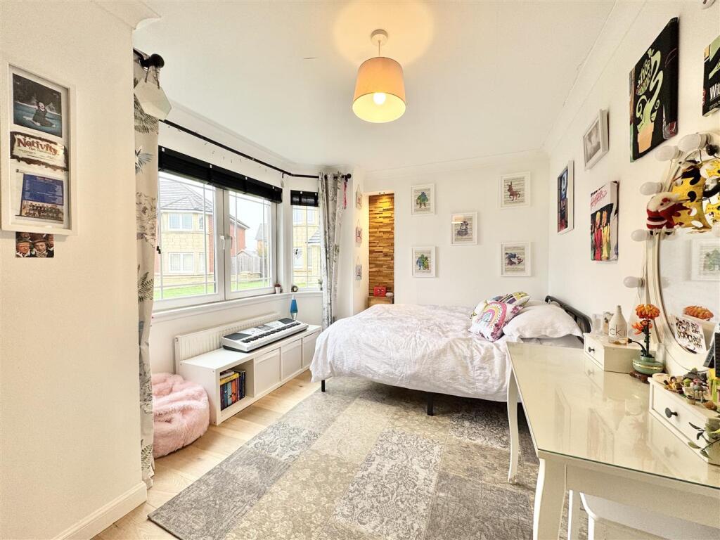 Bedroom 6/Home Office