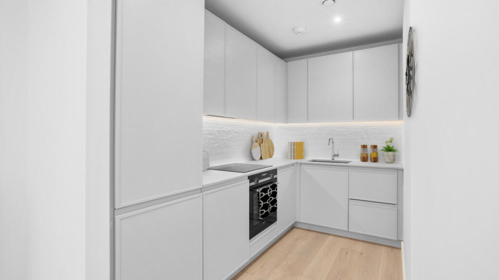 Kitchen with integrated appliances