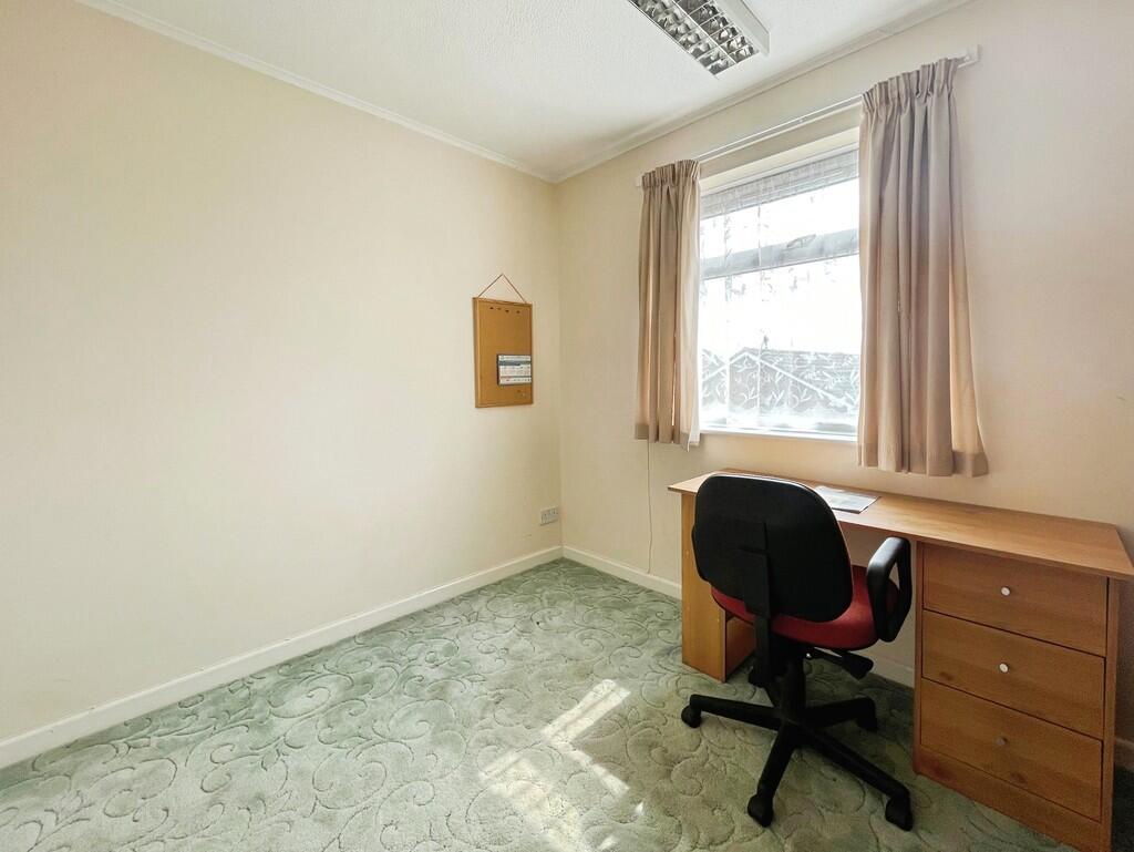 d68bcd92-bedroom ...