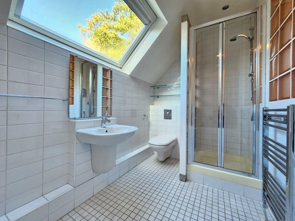 Bedroom 2 En-Suite