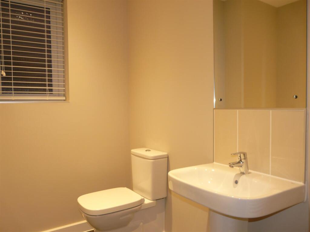 36 Thomas Place V2030.JPG