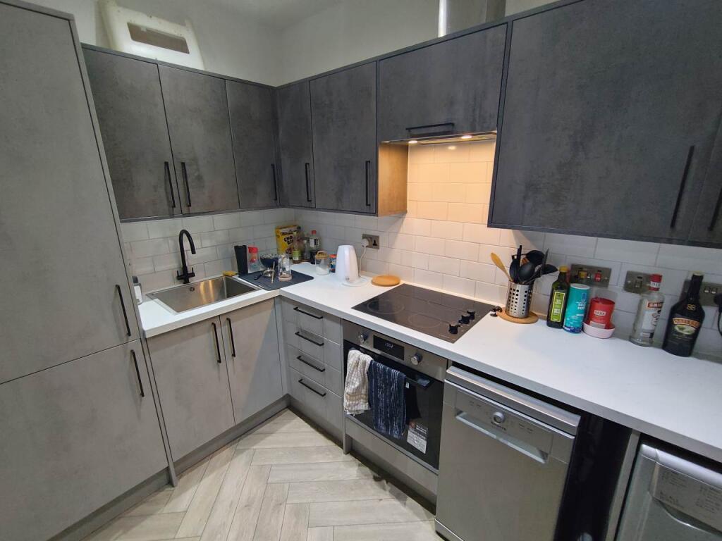 Kitchen (2)