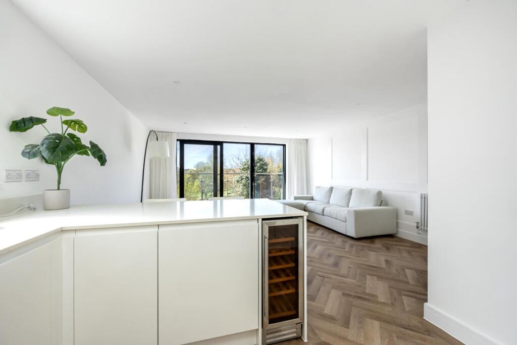 flat 6, north block-005.jpg