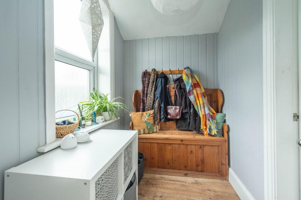 CLOAK ROOM