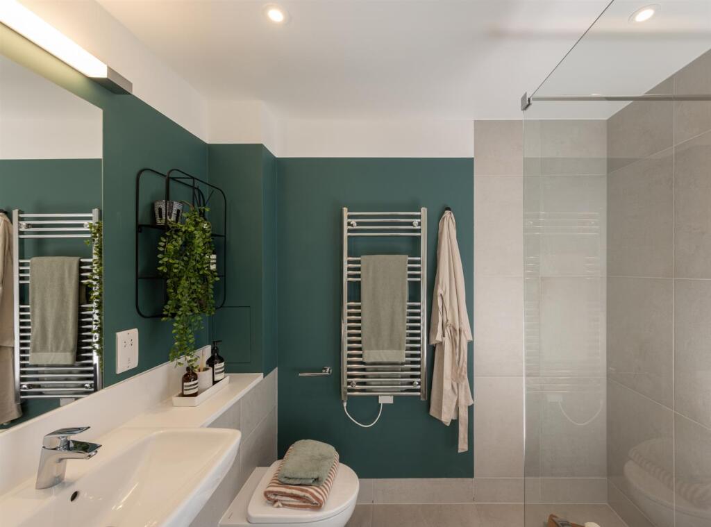 Woodside 1 Bed 012.jpg