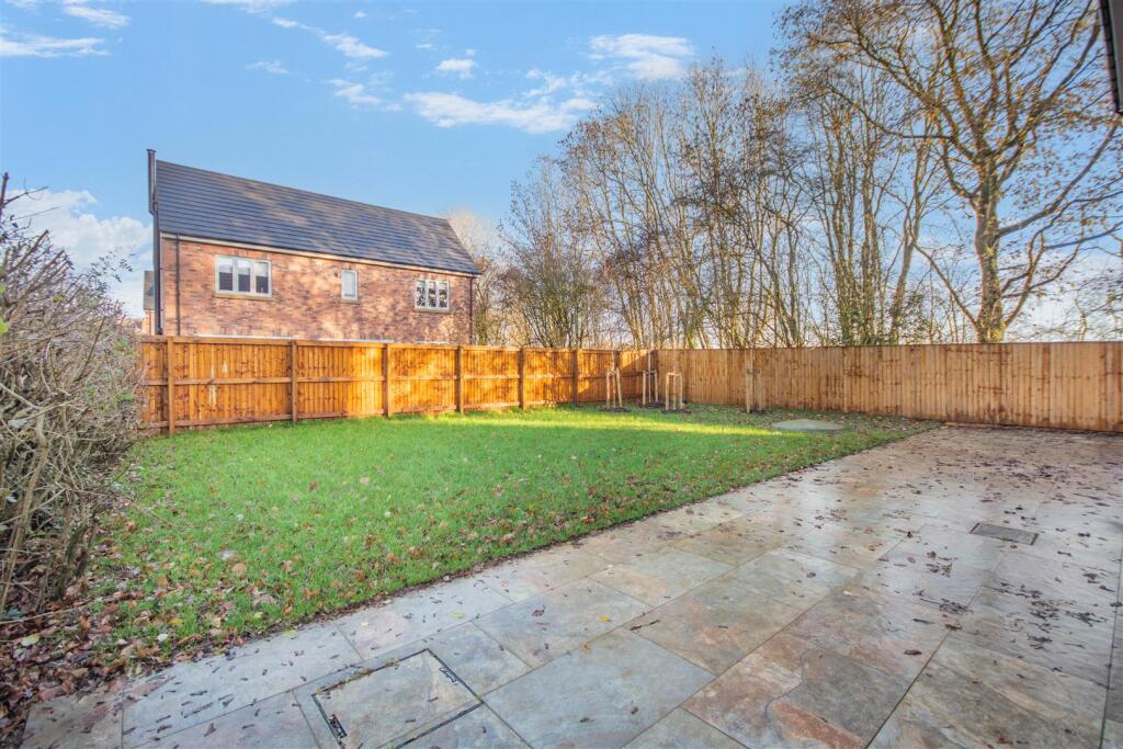 8672135-exterior40.jpg