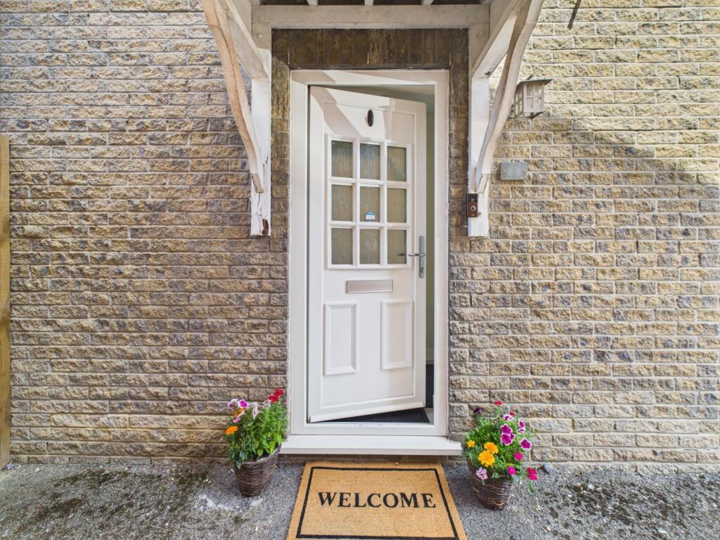 CAM02023G0-PR0156-STILL009