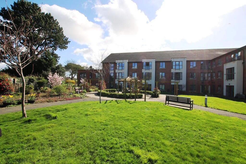 Kingswood Complex...