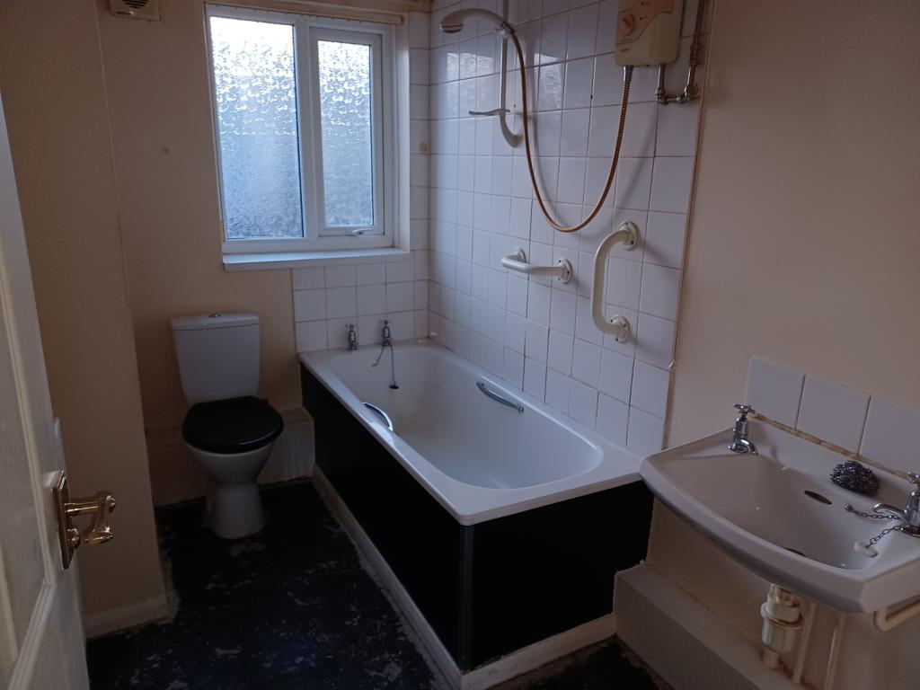 107 Bethune Bath