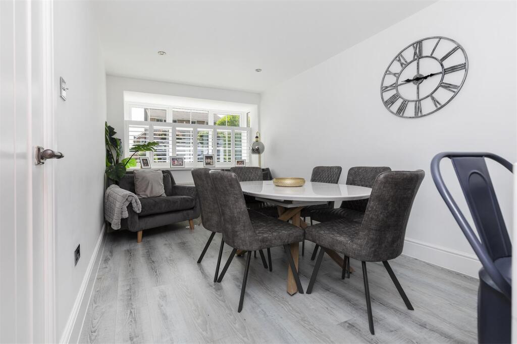 Bramleys Estate Agents - Cheviot Way - Mirfield (1