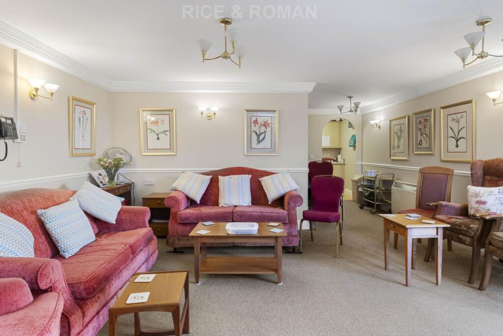 Passfield Lodge, Lightwater