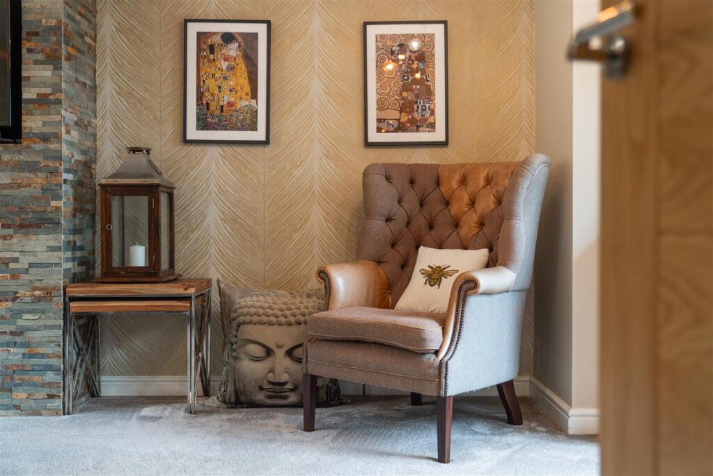 Living Room.jpg