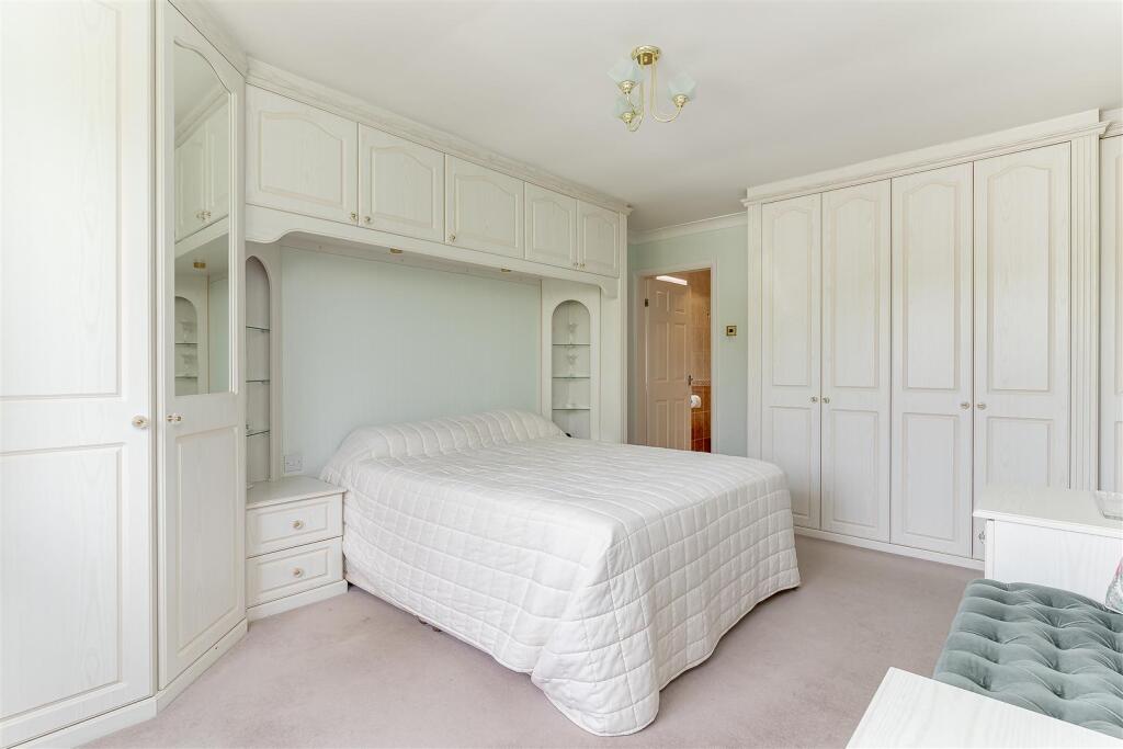 Master Bedroom - C.jpg