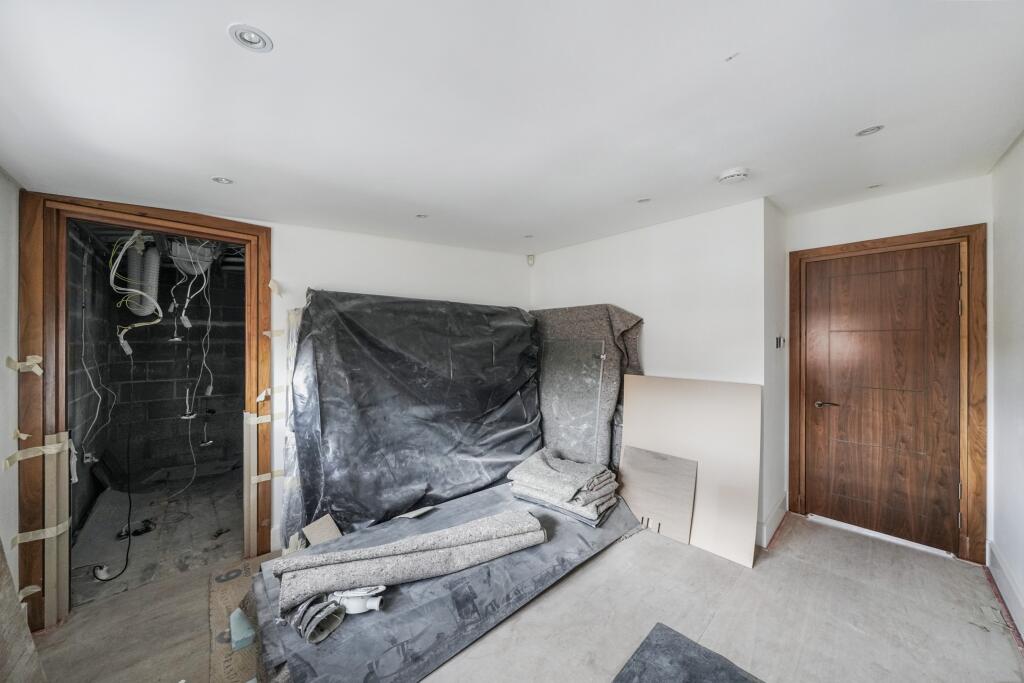 3 Collection Place, 96 Boundary Road, St Johns Wood, London NW8 0RH