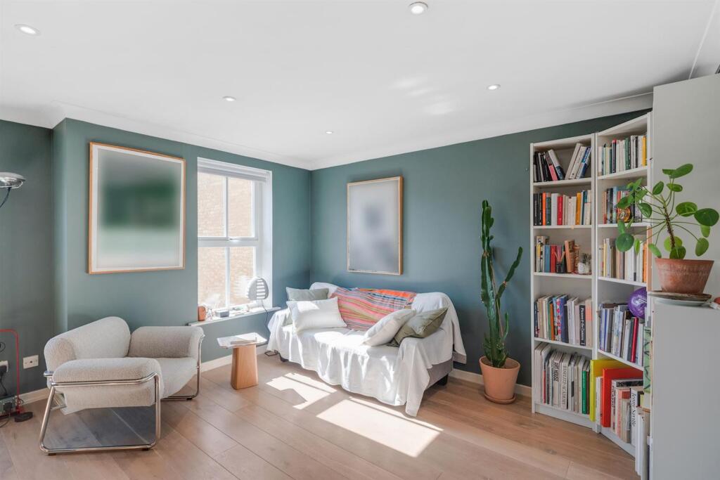 10-837983508-HMF-JJ-Southgate Rd-10 (1)-medium.jpg