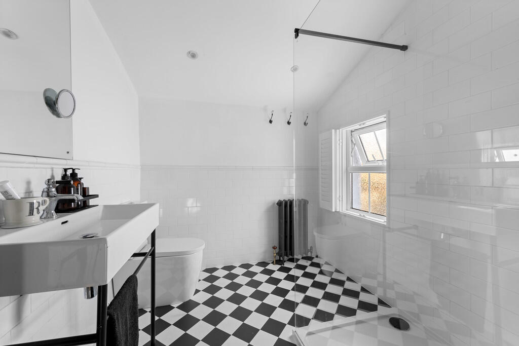 34 Westminster Rd...