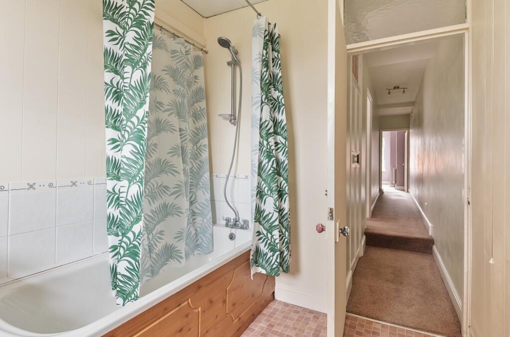 1329665-4-68834056ba558