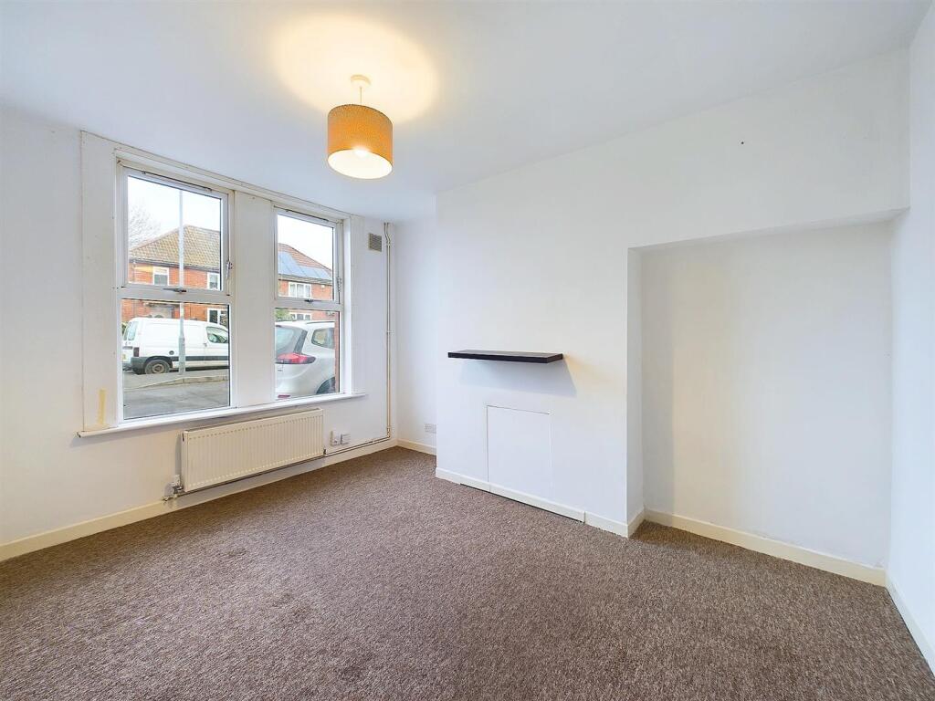 2 - Terraced House for Auction, Avonmouth.jpg