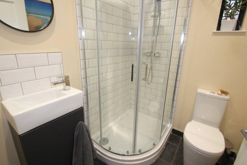 Gf Shower Room