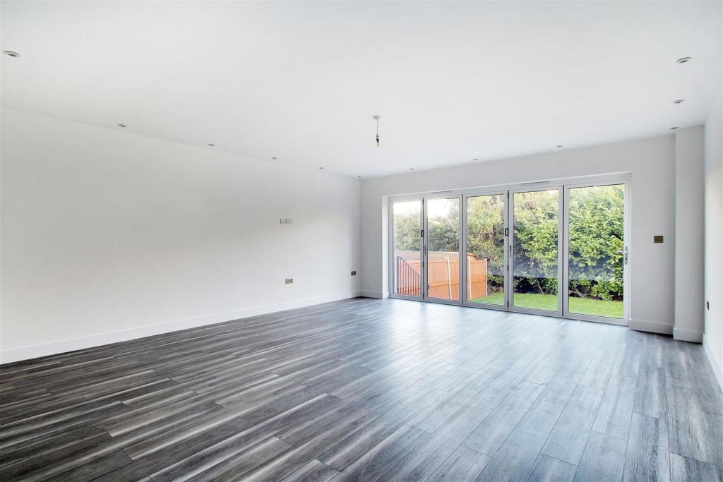 Sitting Room.jpg