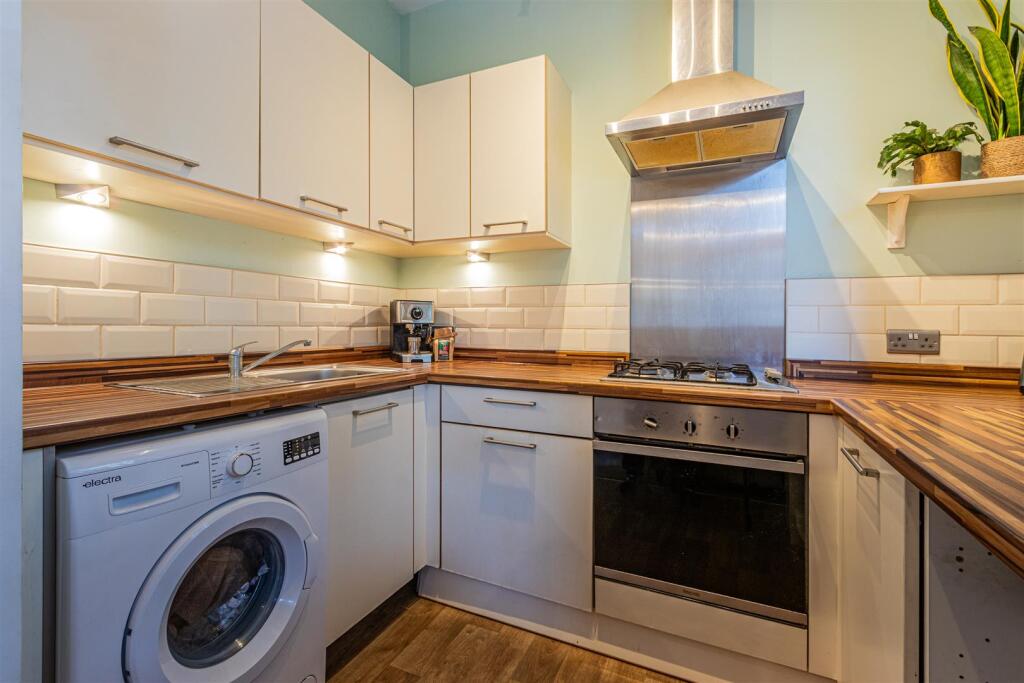 Connaught Road 6 GFF-7.jpg