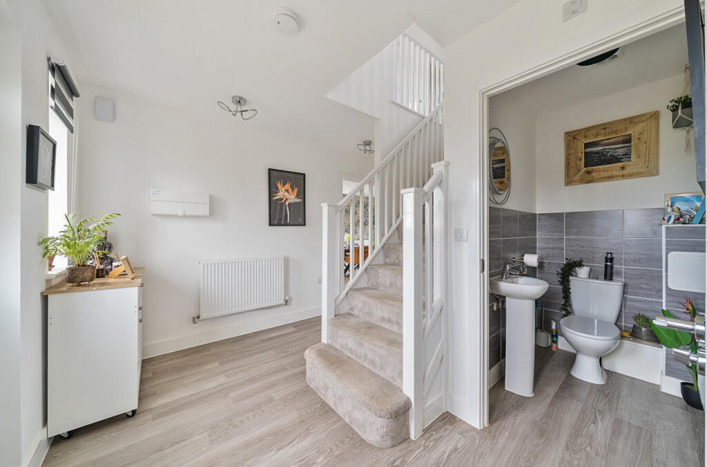 1328161-3-687e5af...