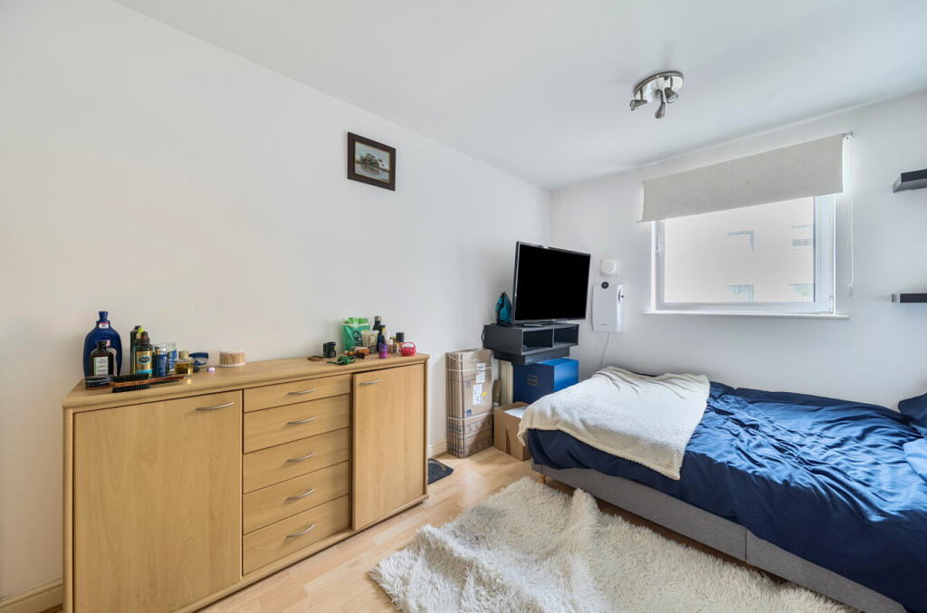 1353291-12-68c2c8...