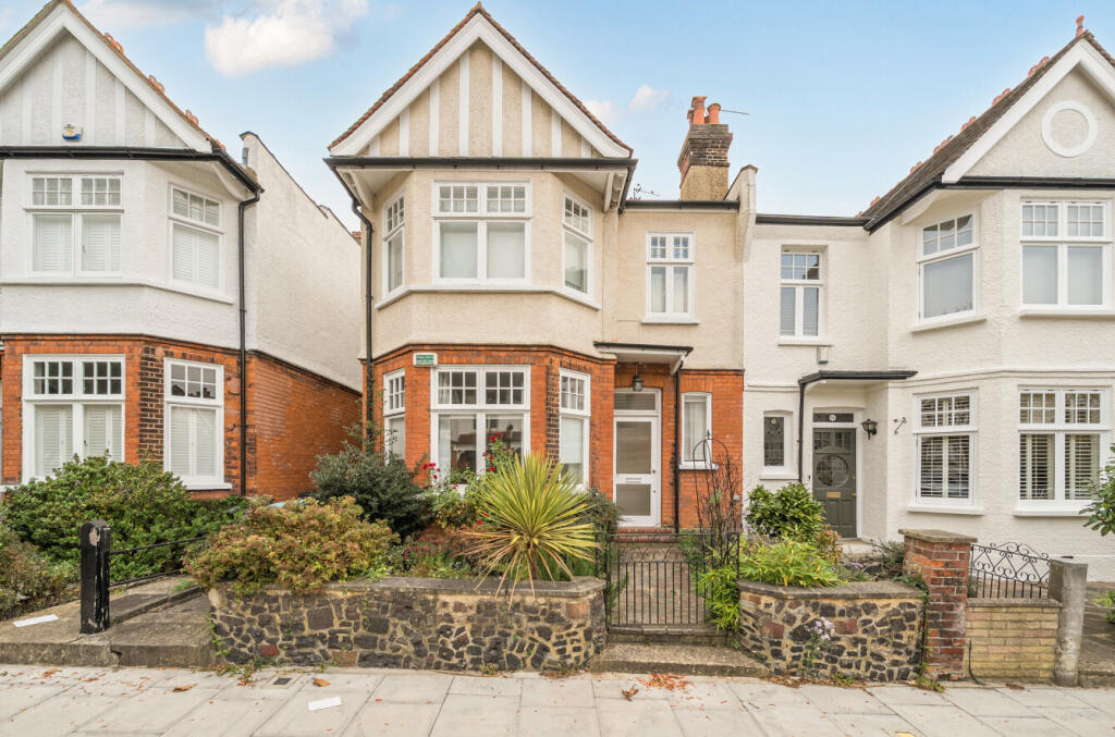 1370709-1-68f1fee...