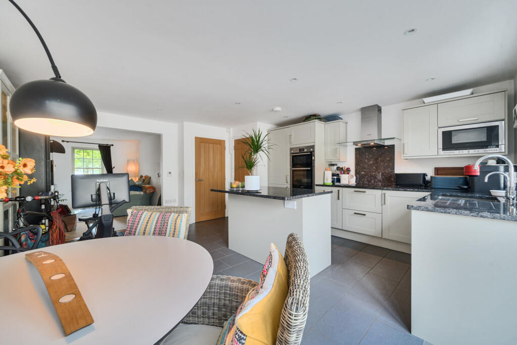 1344156-16-68af4c...