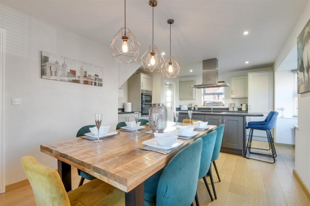 Kitchen diner