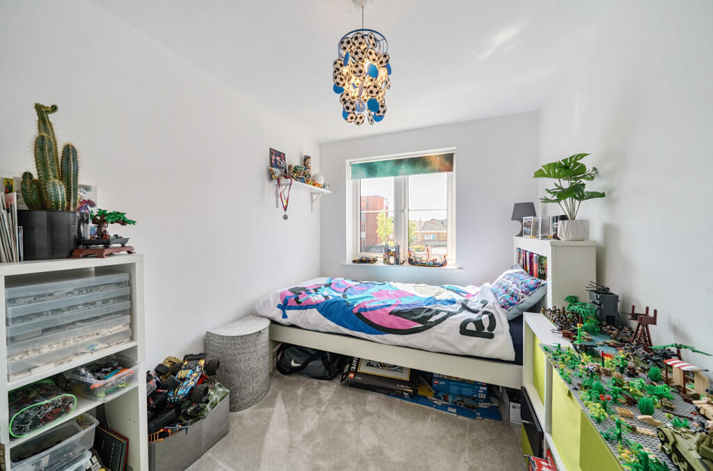 1301746-5-683dc2d...