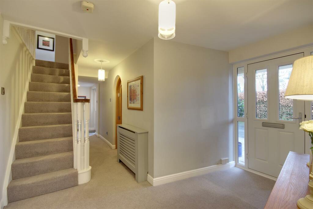 Entrance Hall/Reception