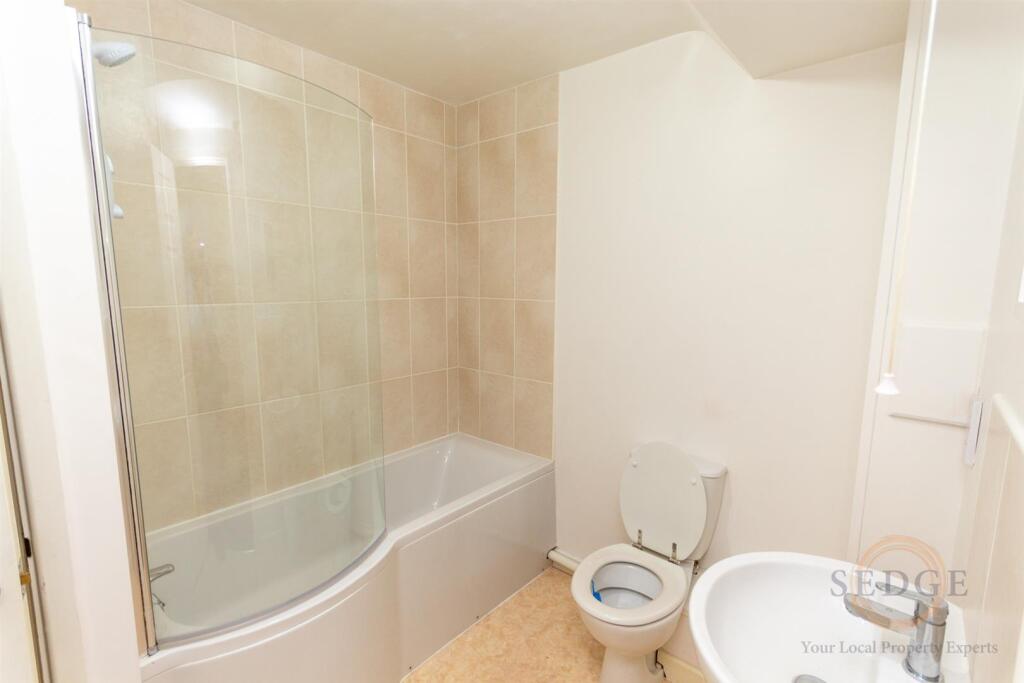flat 6-1.jpg
